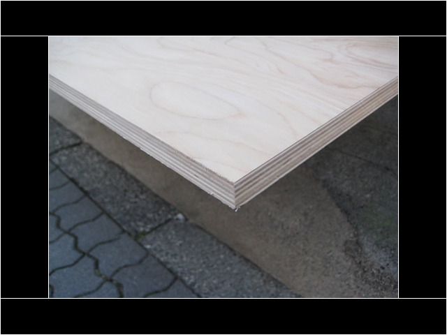 白樺間伐材合板